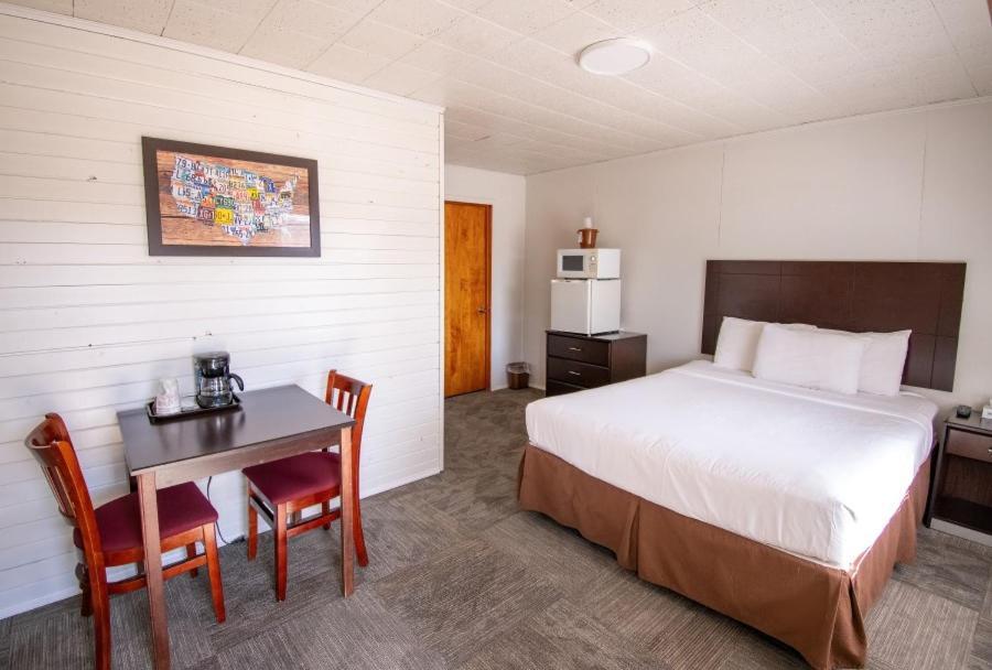 The Superior Motel Munising Ngoại thất bức ảnh